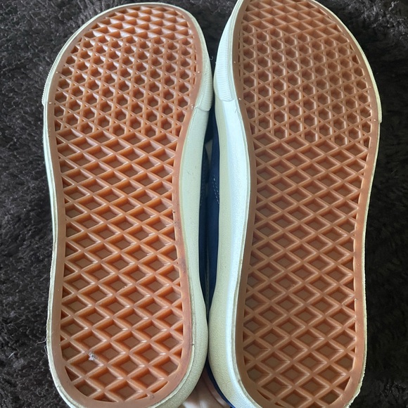 Vans Blue Suede Shoes EUC men’s 8.5 or women’s 10 - Picture 6 of 7